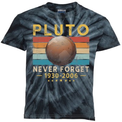 Never Forget Pluto Retro Style Vintage Funny Space Science Kids Tie-Dye T-Shirt