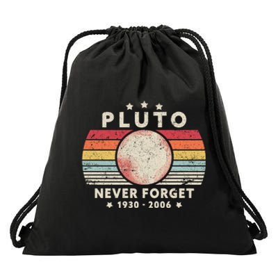 Never Forget Pluto Shirt. Retro Style Funny Space, Science Drawstring Bag