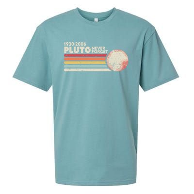 Never Forget Pluto Retro Science Gift Sueded Cloud Jersey T-Shirt