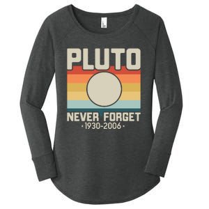 Never Forget Pluto Funny Retro Style Women's Perfect Tri Tunic Long Sleeve Shirt