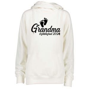 New Grandma Established 2024 Family Womens Funnel Neck Pullover Hood