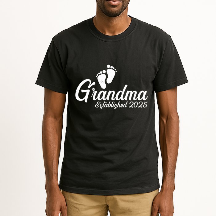 New Grandma Established 2025 Family Tall T-Shirt