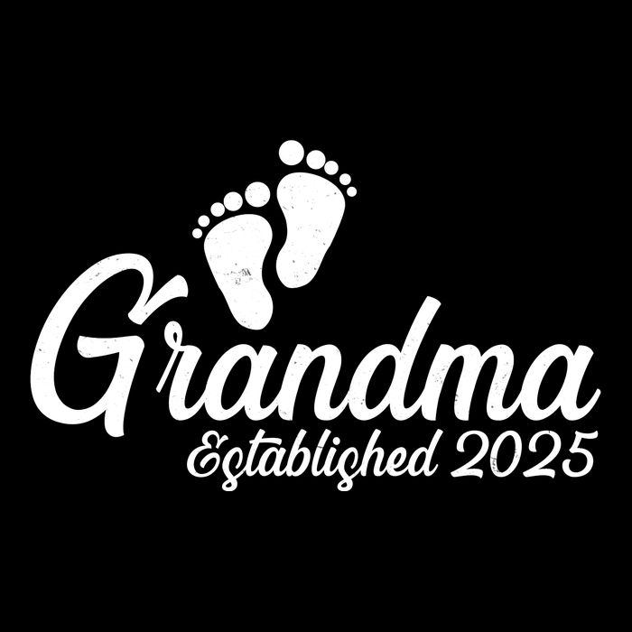 New Grandma Established 2025 Family Tall T-Shirt