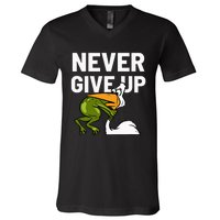 Never Give Up Frog Bird Choking Funny Motivation V-Neck T-Shirt