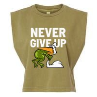 Never Give Up Frog Bird Choking Funny Motivation Garment-Dyed Women's Muscle Tee