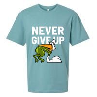 Never Give Up Frog Bird Choking Funny Motivation Sueded Cloud Jersey T-Shirt