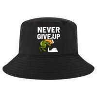 Never Give Up Frog Bird Choking Funny Motivation Cool Comfort Performance Bucket Hat