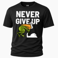Never Give Up Frog Bird Choking Funny Motivation Performance Shirt