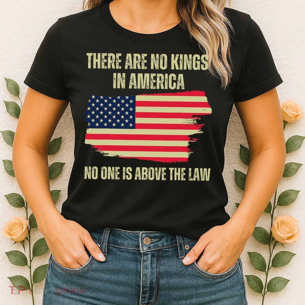 No Kings In America Trump 2024 Flag Design Womens T-Shirt