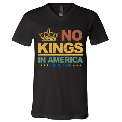No Kings In America Vintage Democracy  V-Neck T-Shirt