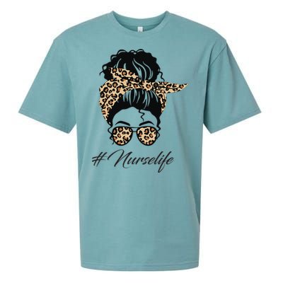 Nurse Life Leopard Messy Bun Hair Glasses Women Nurse Sueded Cloud Jersey T-Shirt