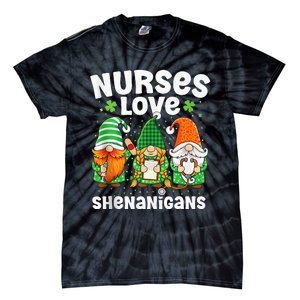 Nurses Love Shenanigans Irish Gnomes Nurse St Patricks Day Tie-Dye T-Shirt