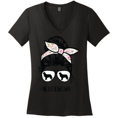 Newfie Mom Dog Messy Bun Hair Glasses Newfoundland Dog Mom Women's V-Neck T-Shirt