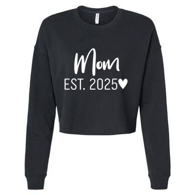 New Mom Est. 2025 Cropped Pullover Crew