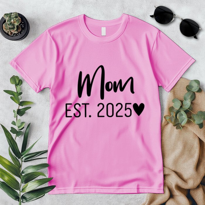 New Mom Est. 2025 Premium T-Shirt