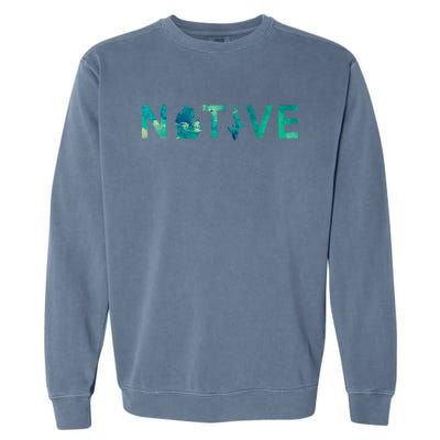 Native Michigander State Map Letter Green Watercolor Art Fan Cute Gift Garment-Dyed Sweatshirt