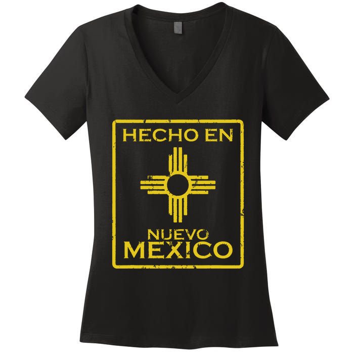 New Mexico Zia Symbol Distressed Hecho En New Mexico Women's V-Neck T-Shirt