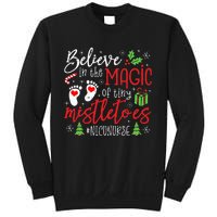 NICU Nurse Believin Magic Of Tiny Mistletoe Christmas Sweatshirt