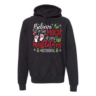 Nicu Nurse Believin Magic Of Tiny Mistletoe Christmas Premium Hoodie