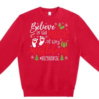 Nicu Nurse Believin Magic Of Tiny Mistletoe Christmas Premium Crewneck Sweatshirt