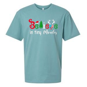 NICU Nurse Believe In Magic Of Tiny Mistletoe Christmas Sueded Cloud Jersey T-Shirt