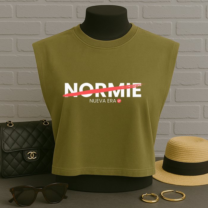 No Normie  Nueva Era En Criptomonedas Garment-Dyed Women's Muscle Tee