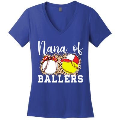 Nana Of Ballers Leopard Softball Baseball Nana Grandma Gift Women's V-Neck T-Shirt