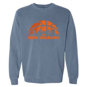 New Orleans City Skyline Louisiana Basketball Fan Jersey Garment-Dyed Sweatshirt