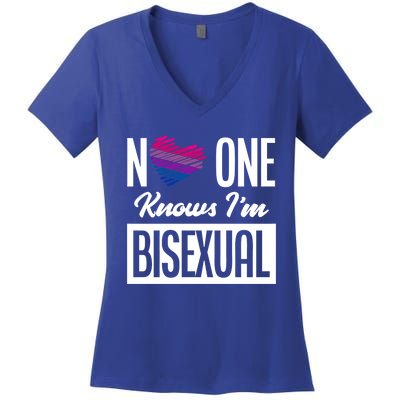 No One Knows I'm Bisexual Bi Pride Bisexual Gift Women's V-Neck T-Shirt