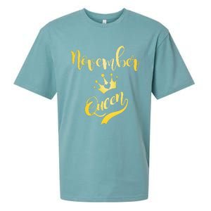 November Queen Birthday Birth Month Beautiful Queen Sueded Cloud Jersey T-Shirt