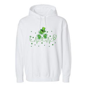 Nurse St Patricks Day Shamrock Heart Beat Lucky Nurse Garment-Dyed Fleece Hoodie