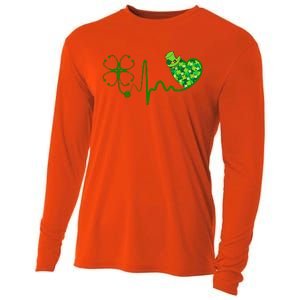 Nurse St Patricks Day Stethoscope Heartbeat Clover Nurses Cooling Performance Long Sleeve Crew