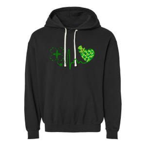 Nurse St Patricks Day Stethoscope Heartbeat Clover Nurses Garment-Dyed Fleece Hoodie