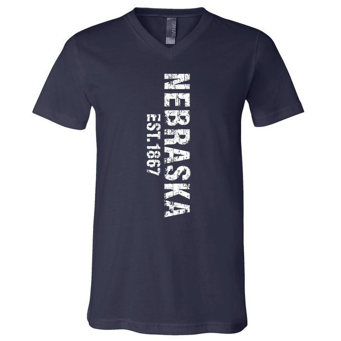 Nebraska State Patriotic American Usa Cool Distressed Design V-Neck T-Shirt