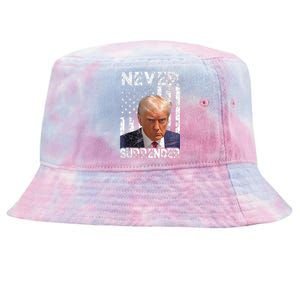 Never Surrender Trump Mug Shot 2024 American Flag Wo Tie-Dyed Bucket Hat