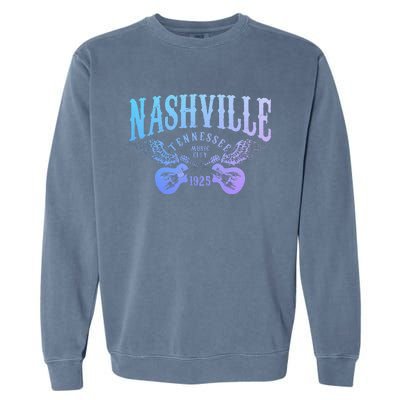 Nashville Tennessee Guitar Player Vintage Country Music City Garment-Dyed Sweatshirt