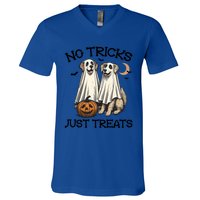 No Tricks Just Treats Cute Skeleton Dog Dog Halloween Cool Gift V-Neck T-Shirt