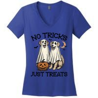 No Tricks Just Treats Cute Skeleton Dog Dog Halloween Cool Gift Women's V-Neck T-Shirt