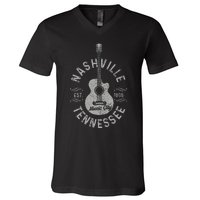 Nashville Tennessee Vintage Guitar Country Music City Gift V-Neck T-Shirt