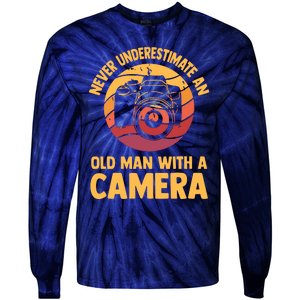 Never Underestimate An Old Man With A Camera Photography Tie-Dye Long Sleeve Shirt