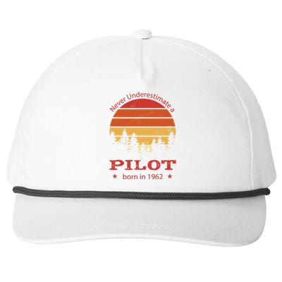 Never Underestimate A Pilot Born In 1962 Snapback Five-Panel Rope Hat