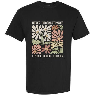 Never Underestimate A Public School Teacher Tim Walz Kamala Garment-Dyed Heavyweight T-Shirt