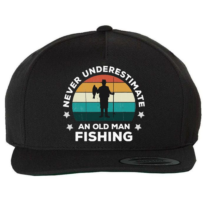 Never Underestimate An Old Man Fishing Fun Catching Fish Wool Snapback Cap