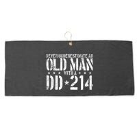Never Underestimate An Old Man With A Dd214 Alumni Large Microfiber Waffle Golf Towel
