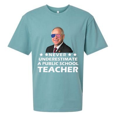 Never Underestimate A Public School Teacher Tim Walz 2024 Sueded Cloud Jersey T-Shirt