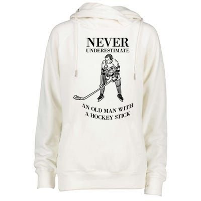 Never Underestimate Vintage Ice Hockey Game Sport Lover Gift Womens Funnel Neck Pullover Hood