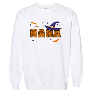 Nana Witch Cute Grandma Nana Halloween Costume Funny Garment-Dyed Sweatshirt