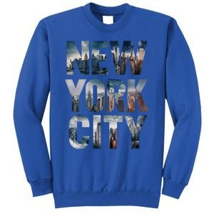 New York City New York City Skylines Statue Of Liberty Meaningful Gift Sweatshirt