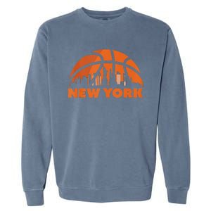 New York City Skyline New York Basketball Fan Jersey Garment-Dyed Sweatshirt