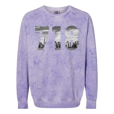 New York City 718 Area Code Skyline Queens Ny Nyc Vintage Colorblast Crewneck Sweatshirt